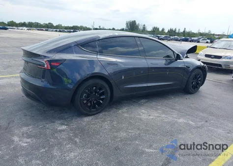 2024 Tesla Model 3 Long Range Dual Motor All-Wheel Drive/Rear-Wheel Drive from USA, damaged, VIN 5YJ3E1EA7RF752606